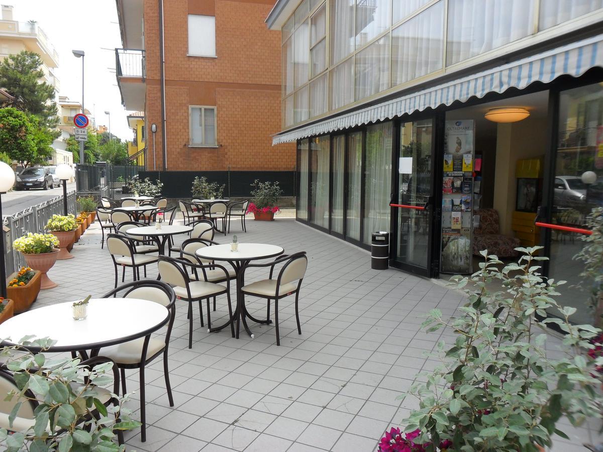 Hotel Orlov Rimini Luaran gambar